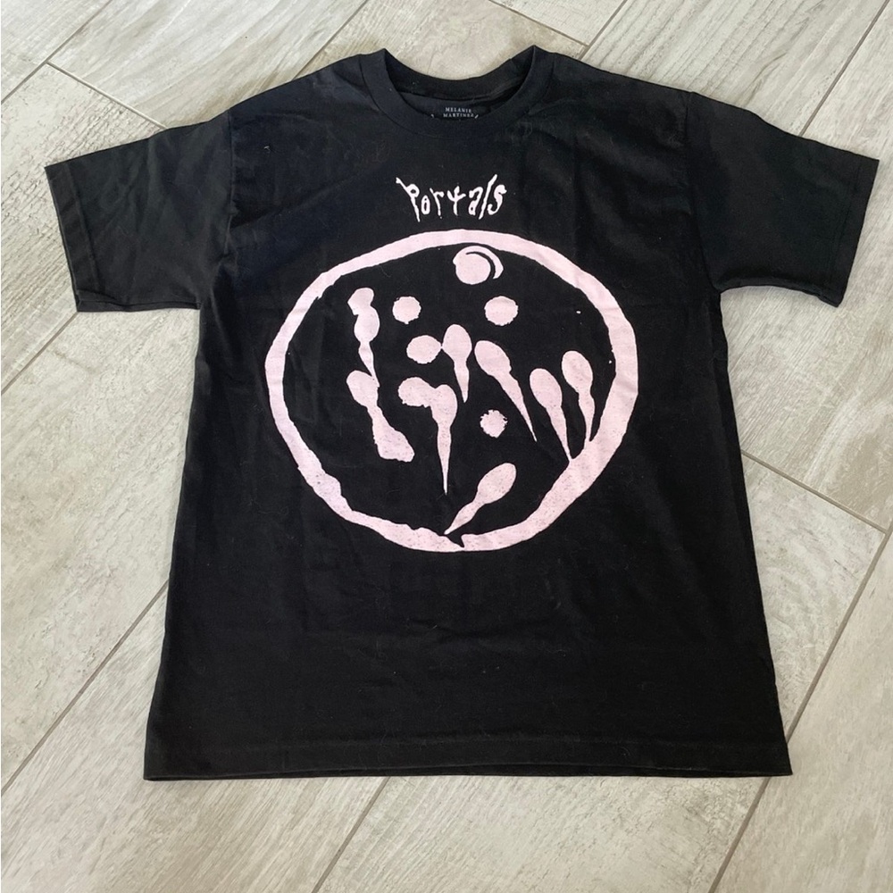 Original Melanie Martinez Merch Women’s PORTALS Baggy T-Shirt M NWOT!!
